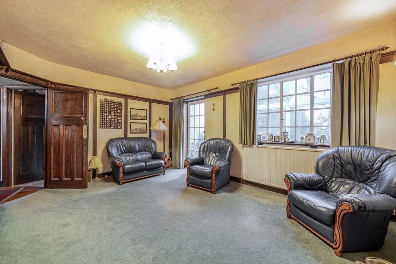 Living Room- click for photo gallery